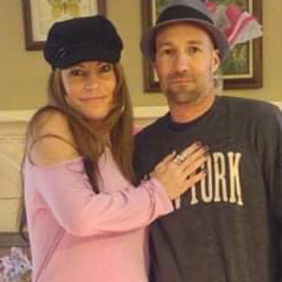 Meet your Posher, Becky - Picture 2 of 3